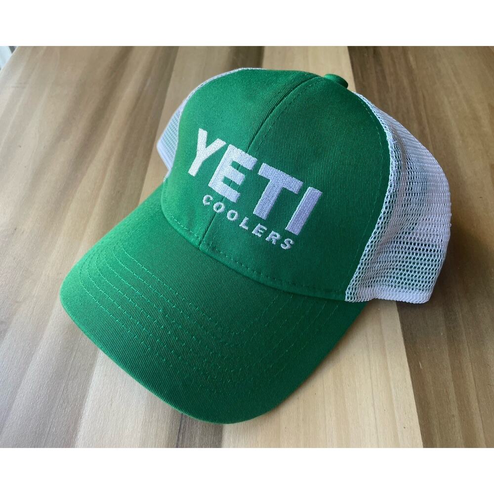 YETI Coolers Trucker Hat Baseball Cap Men’s One Size Green SnapBack Adjustable